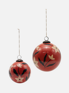 Ornement floral rouge