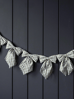 Guirlande de nœuds en tissu