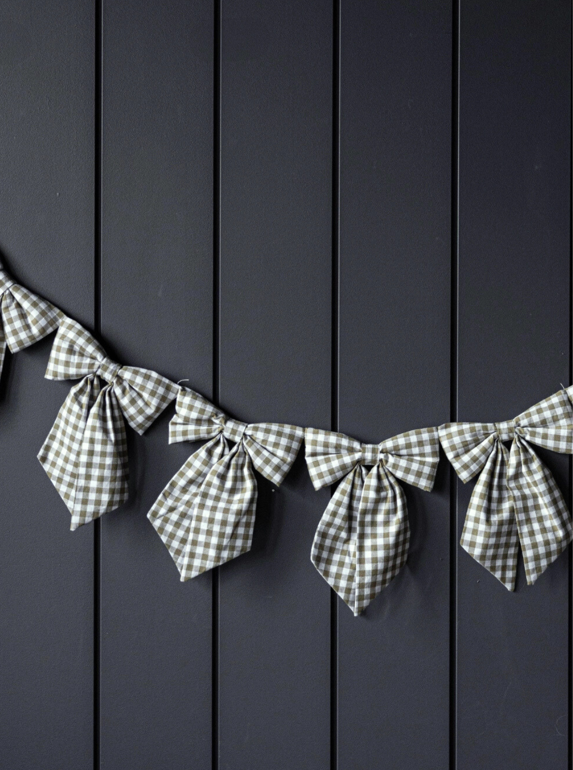 Guirlande de nœuds en tissu