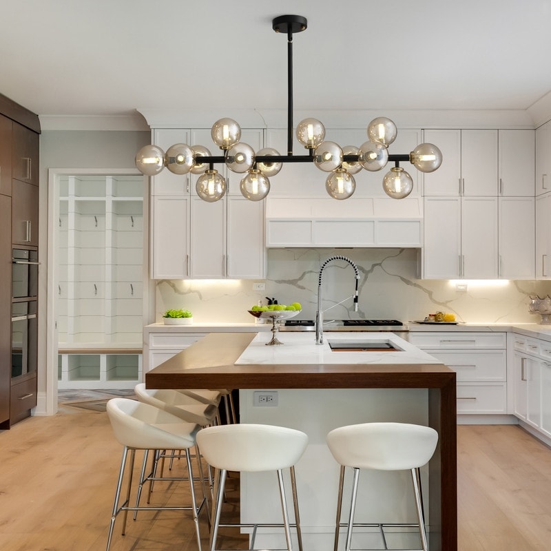 Lustre linéaire moderne du milieu du siècle de 101,6 cm (40 po), suspension Sputnik en laiton doré à 16 lumières avec globe en verre dépoli pour salle à manger