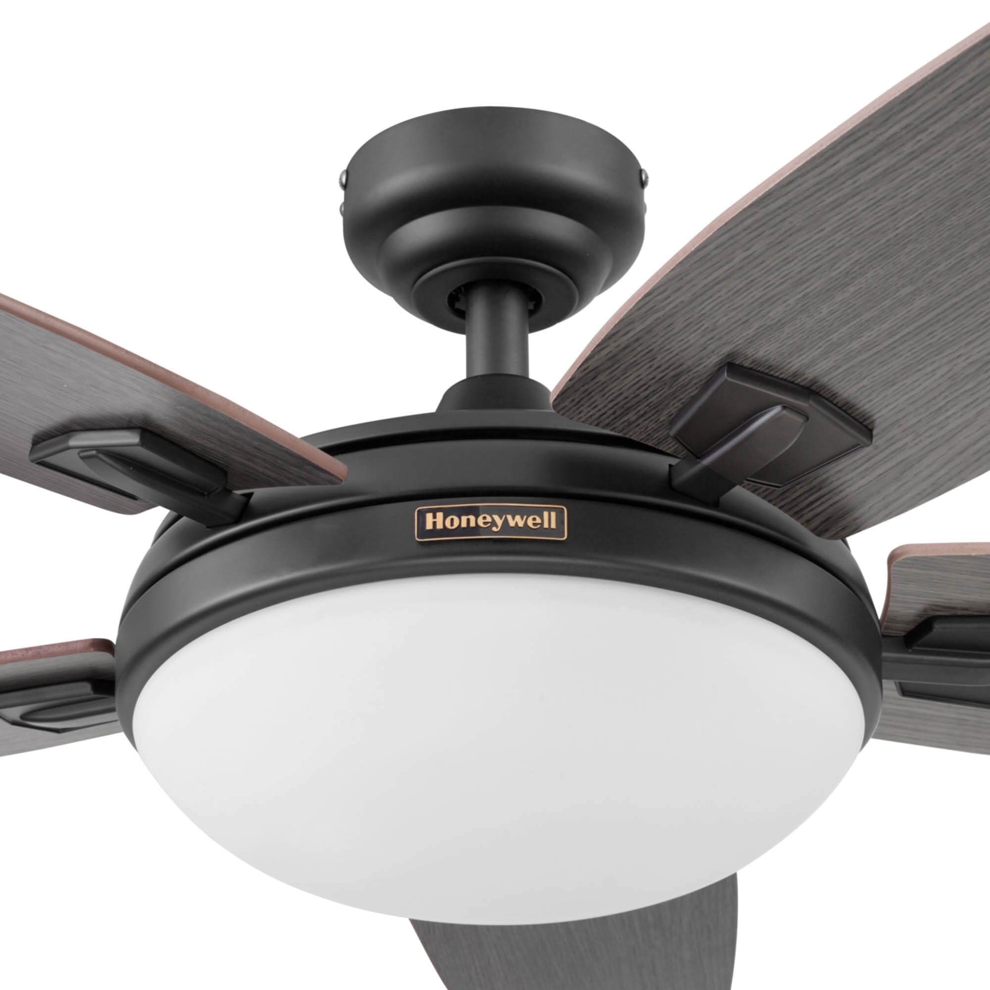 Ventilateur de plafond Honeywell Carmel 48 pouces avec lumière intégrée et télécommande