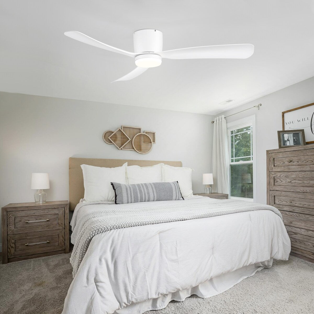 Ventilateur de plafond encastré noir/blanc de 52 pouces avec télécommande et éclairage LED (3 pales)