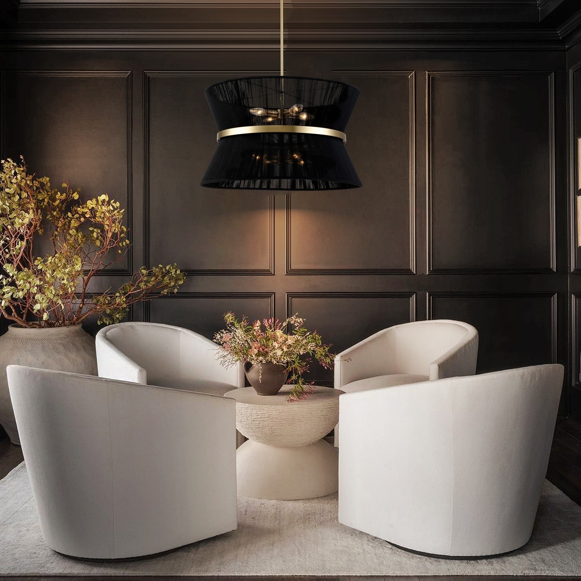 Lustre tambour moderne bohème à 8 lumières, grand modèle de 61 cm (24 pouces), en tissu tissé à la main, forme sablier, coloris or/noir, idéal pour salle à manger/salon.