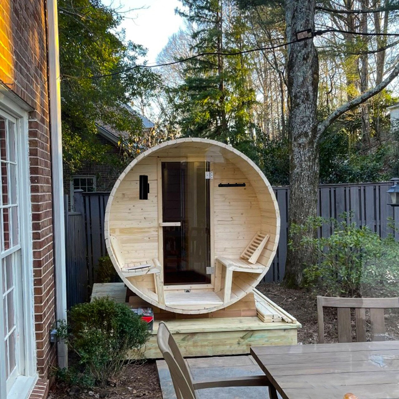 Sauna ALEKO 6-8 personnes en pin blanc de Finlande avec chauffage électrique homologué UL - 224 cm (L) x 185 cm (l) x 201 cm (H)