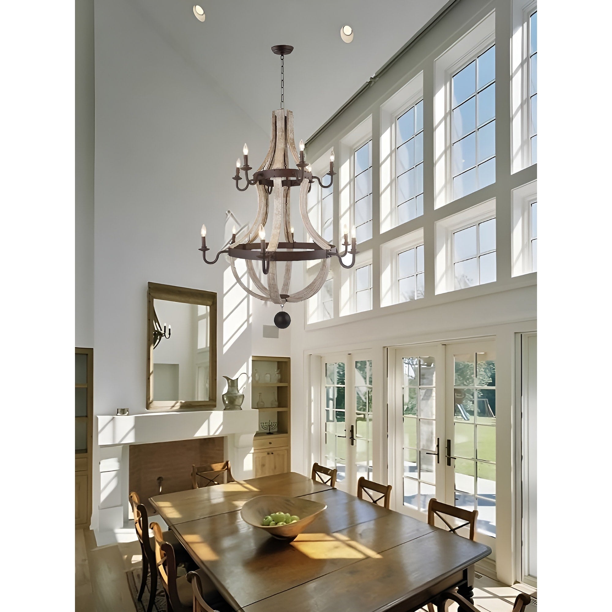 Lustre à deux niveaux de style campagnard français à 12 lumières, fabriqué à partir de tonneaux de vin.