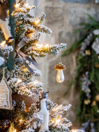 Ornements de champignons perlés