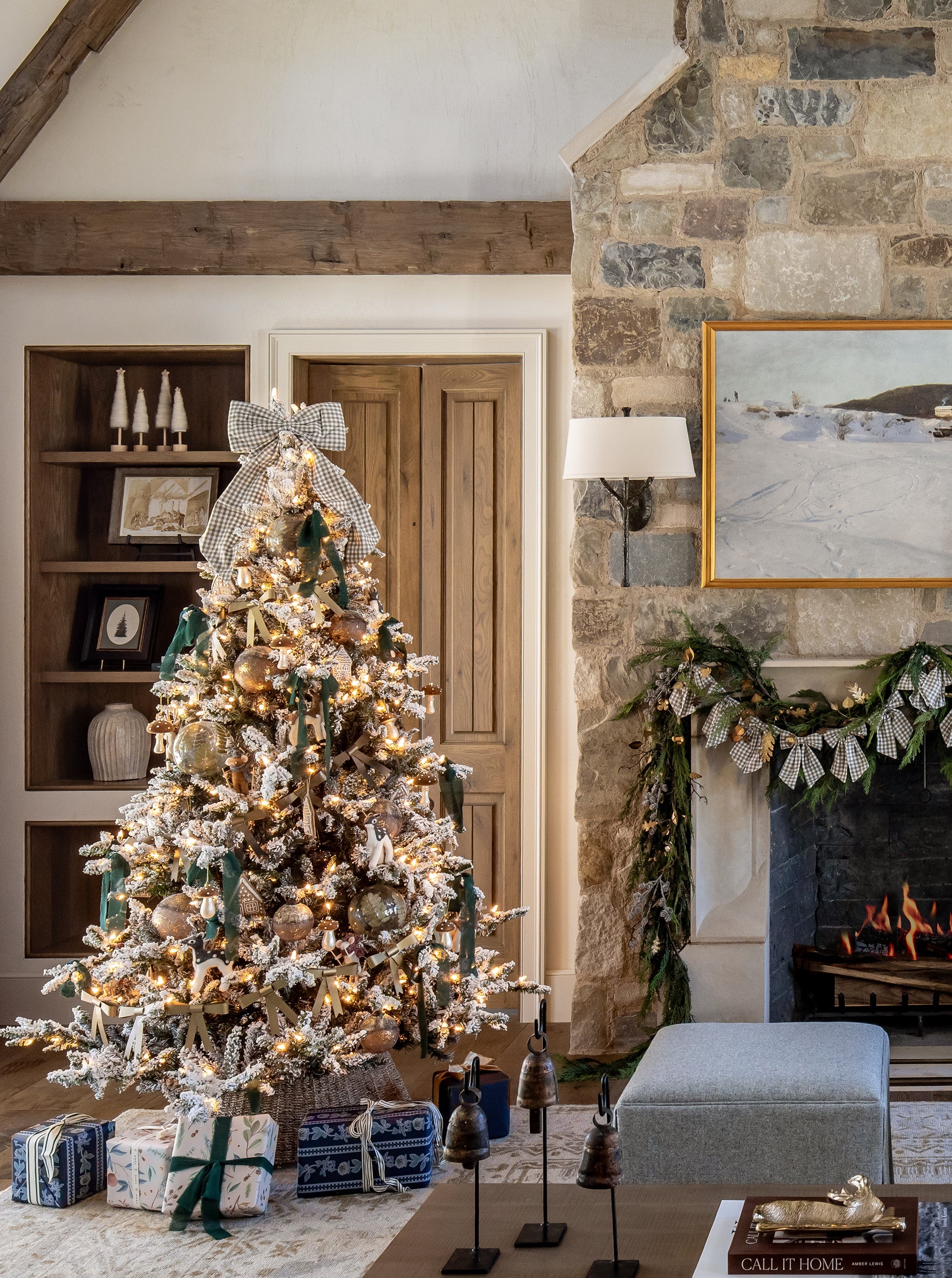 Sapin artificiel floqué pré-illuminé de 2,3 m