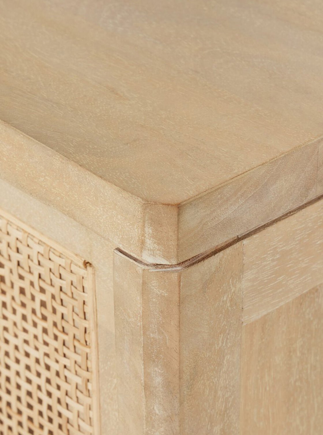 Commode Bria à neuf tiroirs