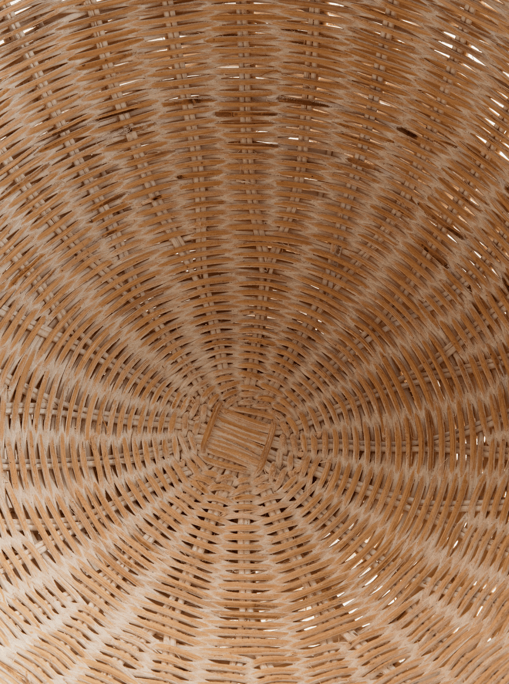 Bol sur pied en rotin Charlie