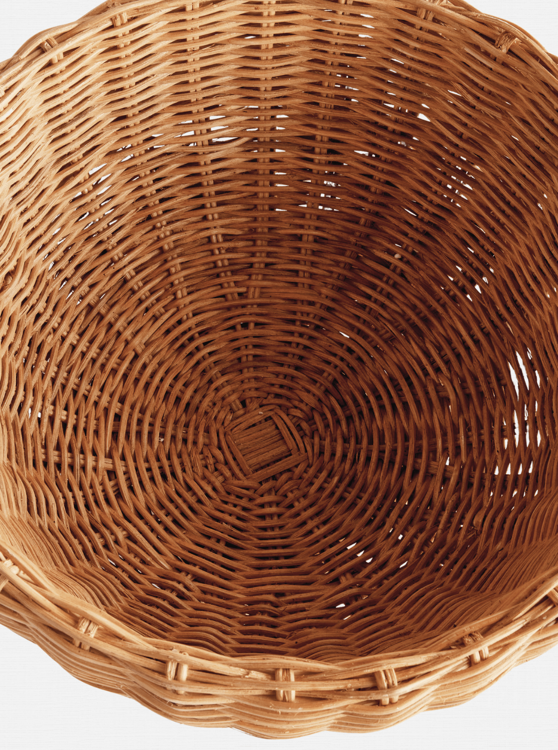 Bol sur pied en rotin Charlie