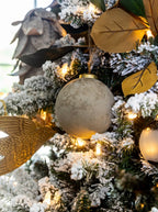 Ornements givrés vieillis