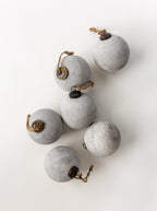 Ornements givrés vieillis