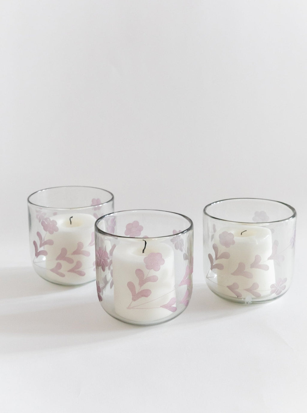 Votive à pétales gravés