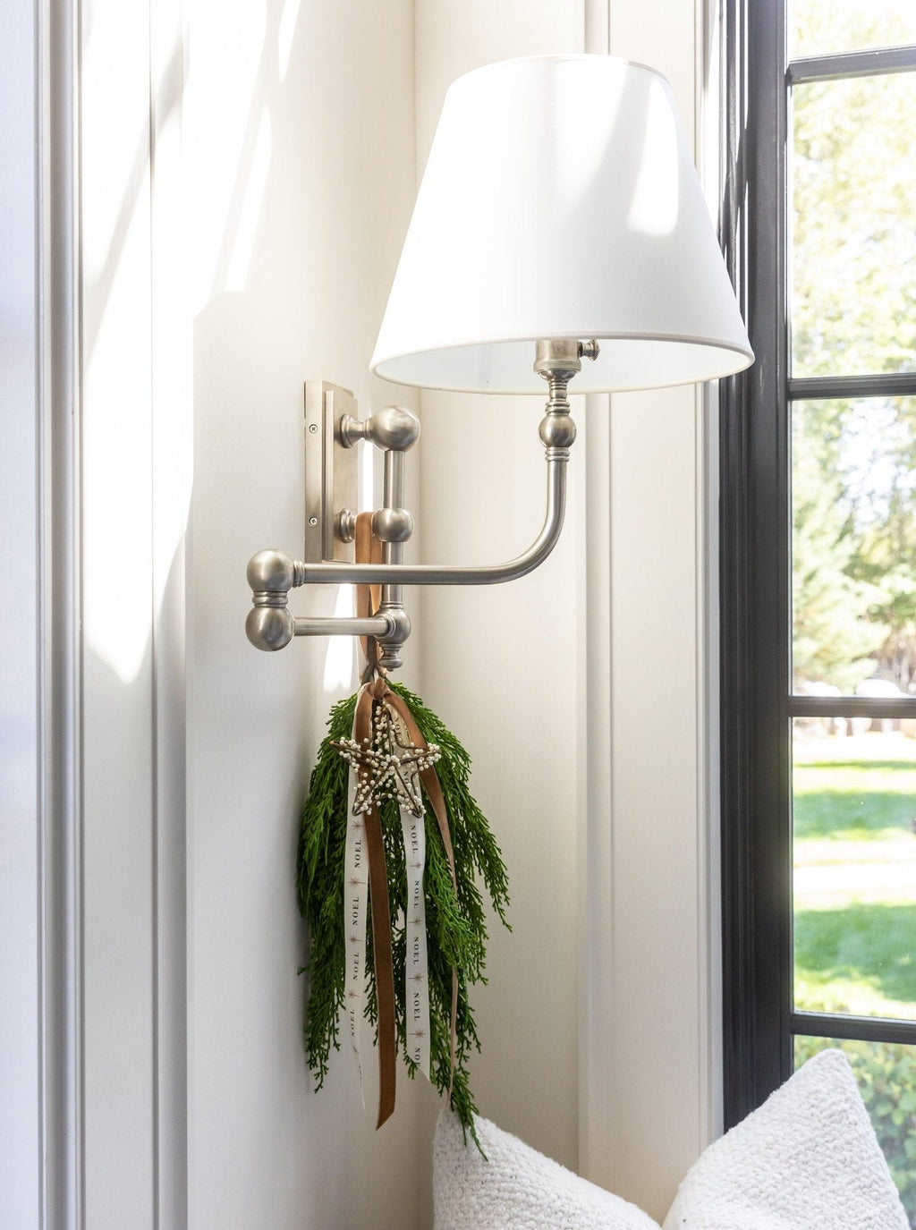 Branche de cèdre blanc artificielle