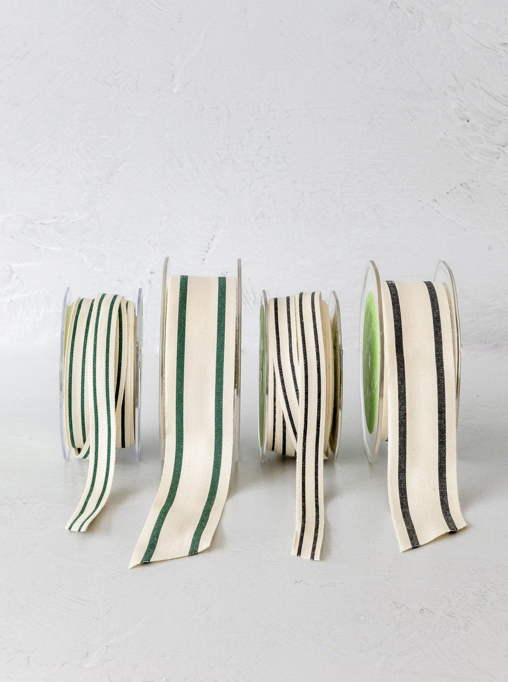 Ruban vert à double rayure