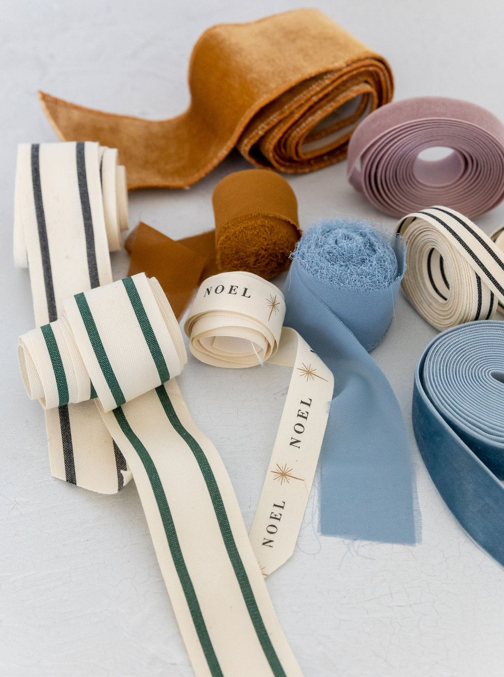 Ruban vert à double rayure