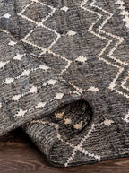 Échantillon de tapis Hana couleur anthracite