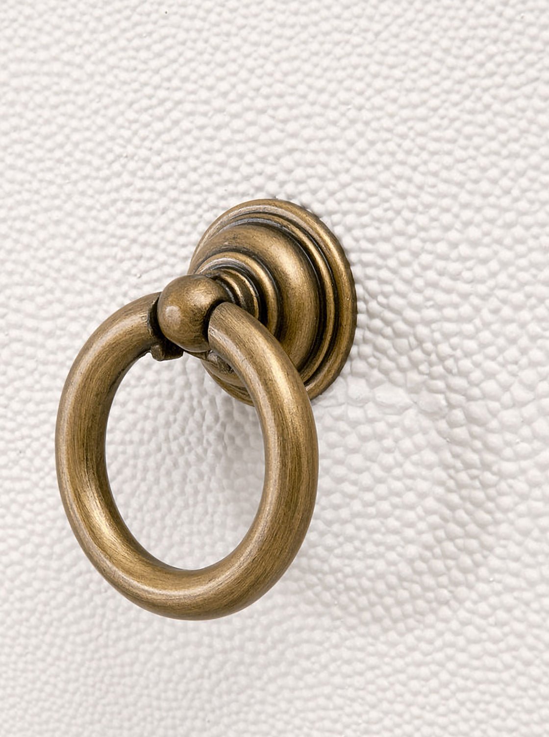 Table de chevet Isaiah à deux tiroirs