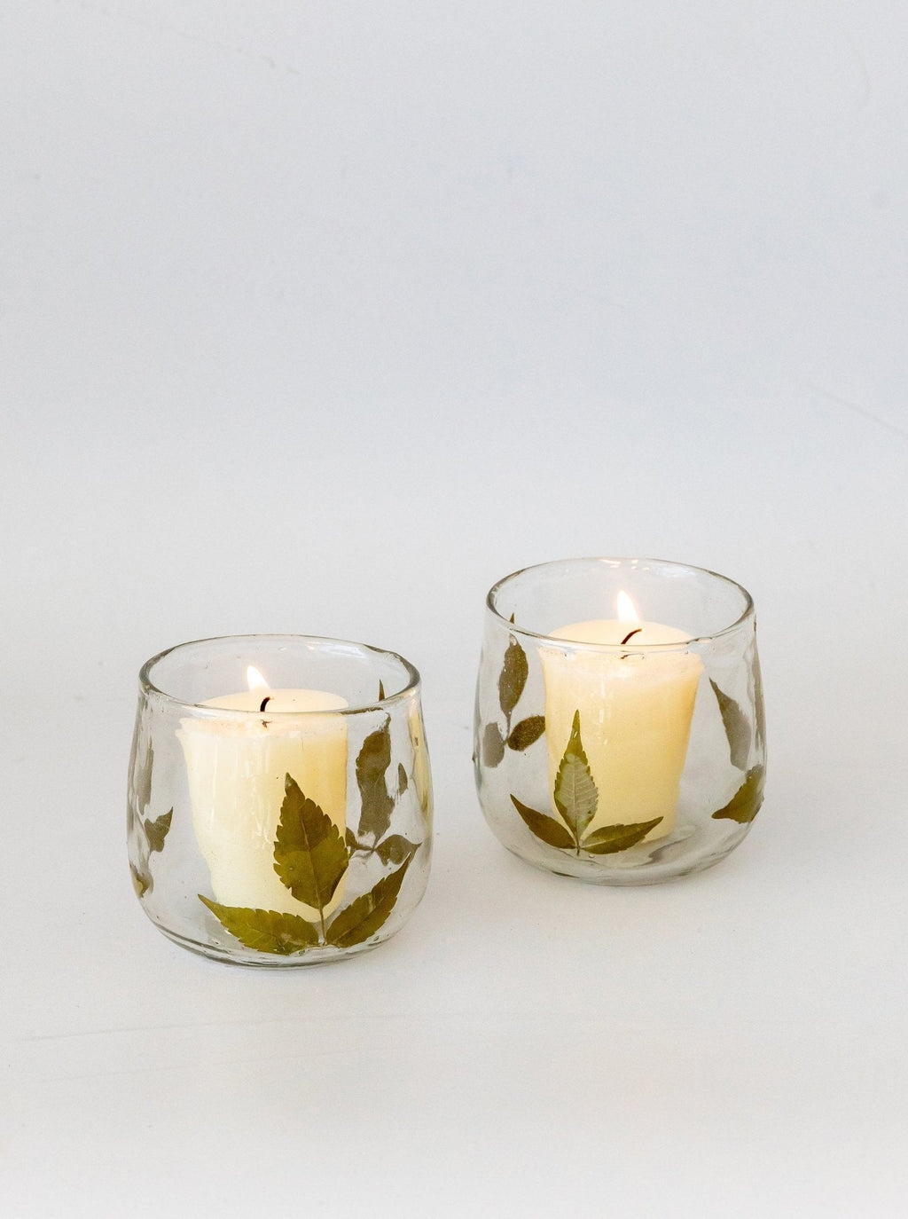 Bougies votives en forme de feuille
