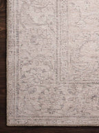 Échantillon de tapis Lille Vintage Floral sur fond crème