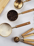 Ensemble de tasses à mesurer