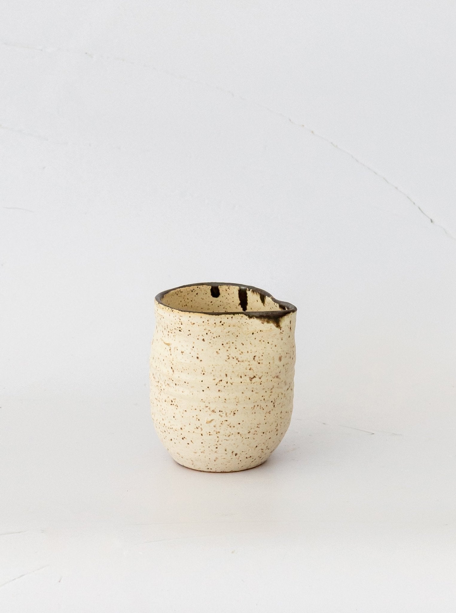 Mini récipient verseur