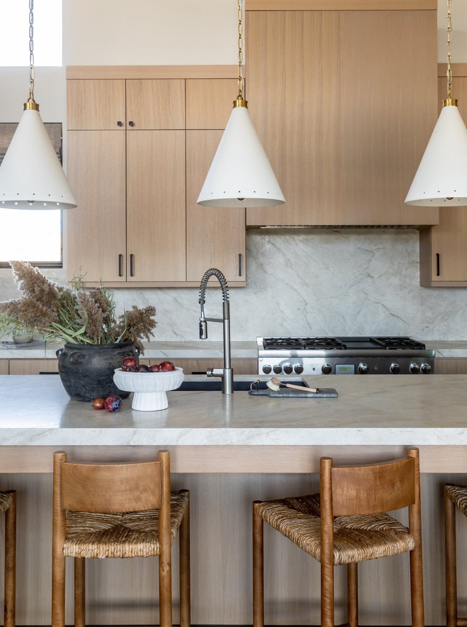 Coupe sur pied en plâtre