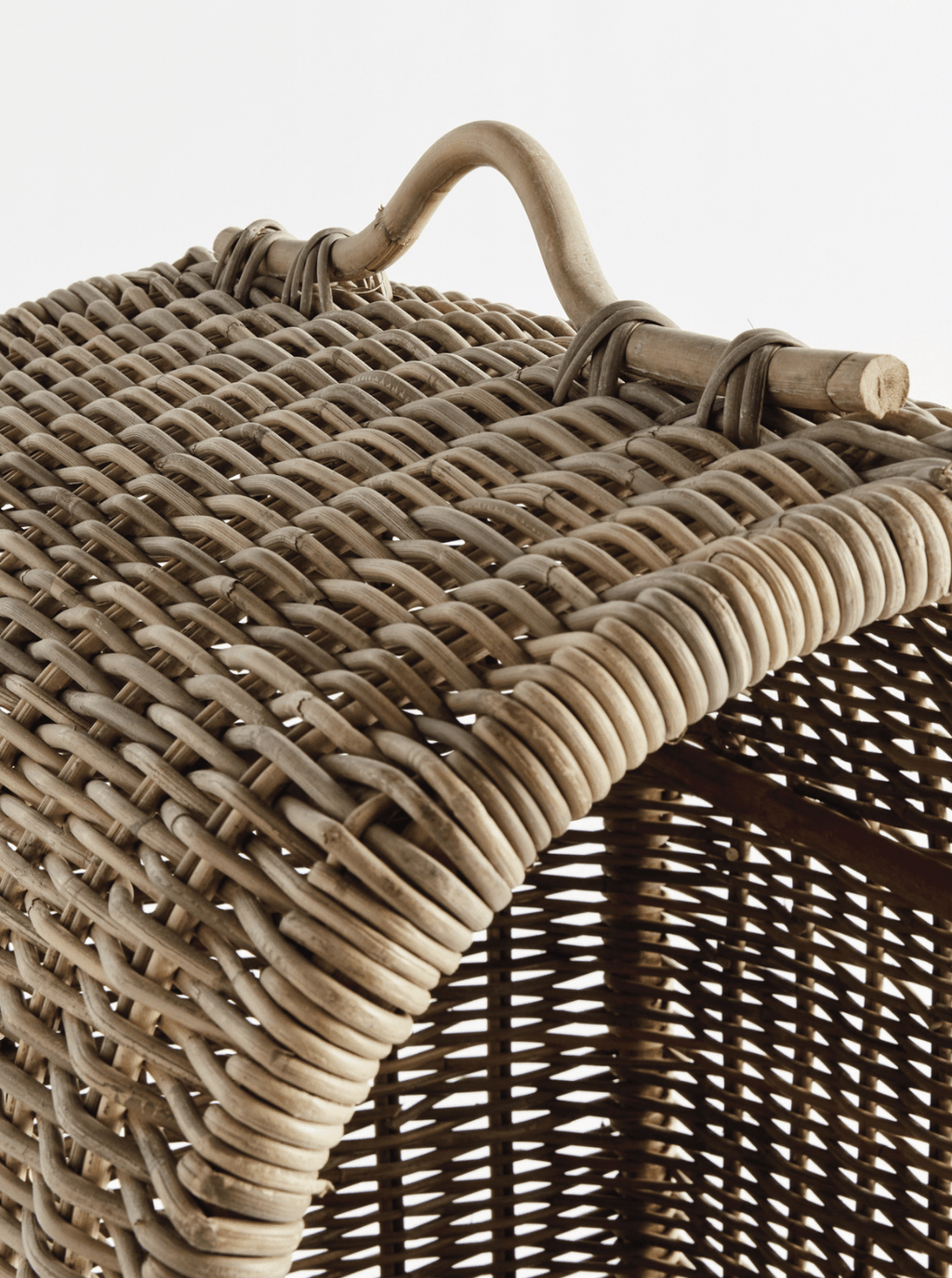 Lit pour animaux de compagnie avec auvent en rotin