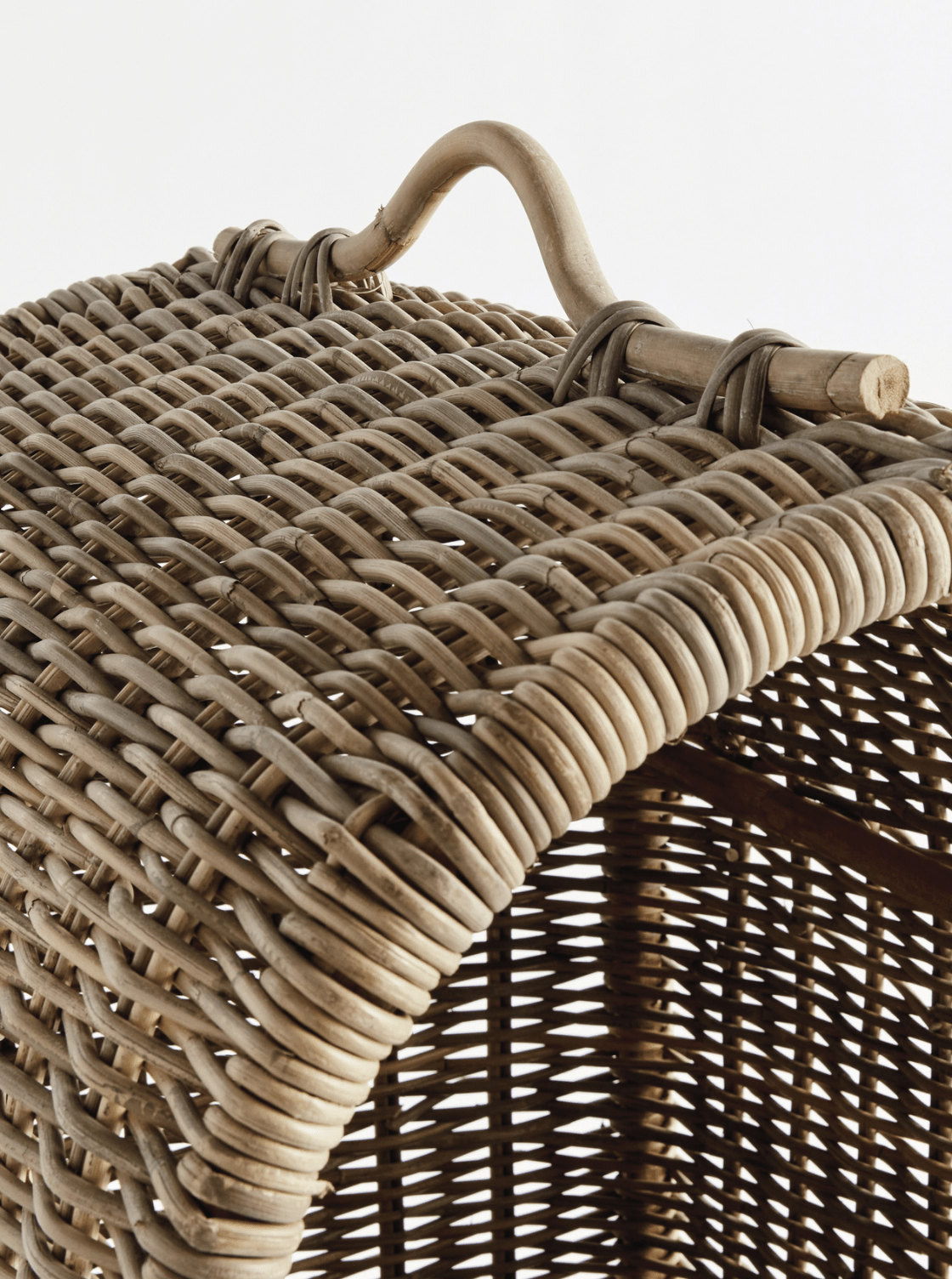 Lit pour animaux de compagnie avec auvent en rotin