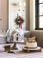 Nappe à rayures rouges