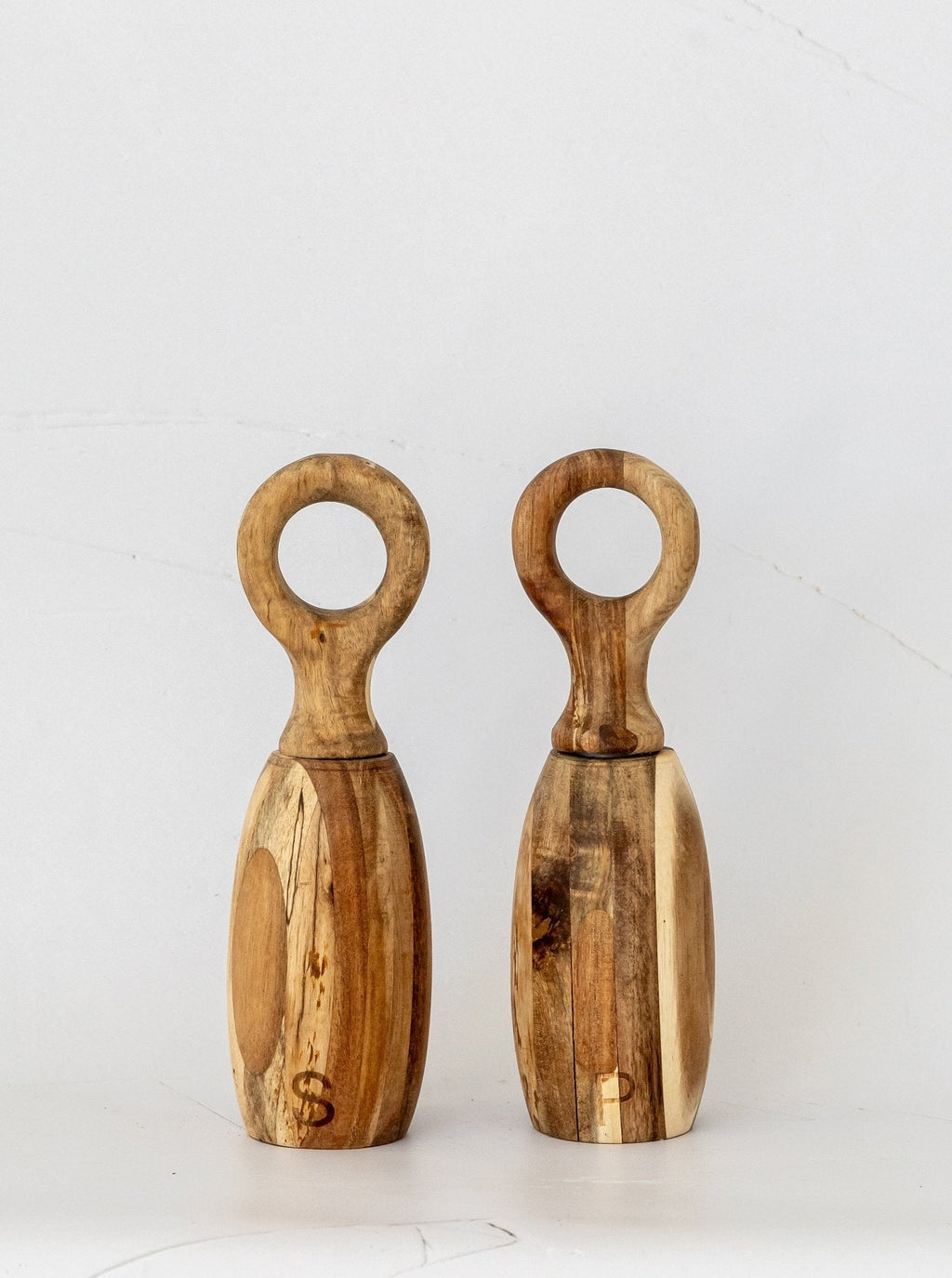 Ensemble moulin à sel et à poivre à anneau