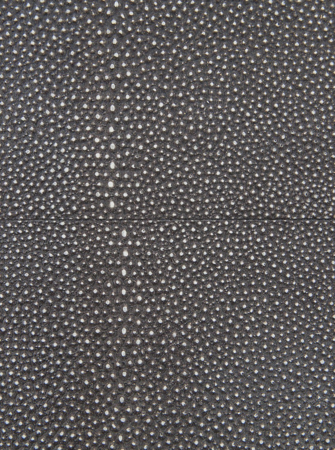 Table de chevet en galuchat