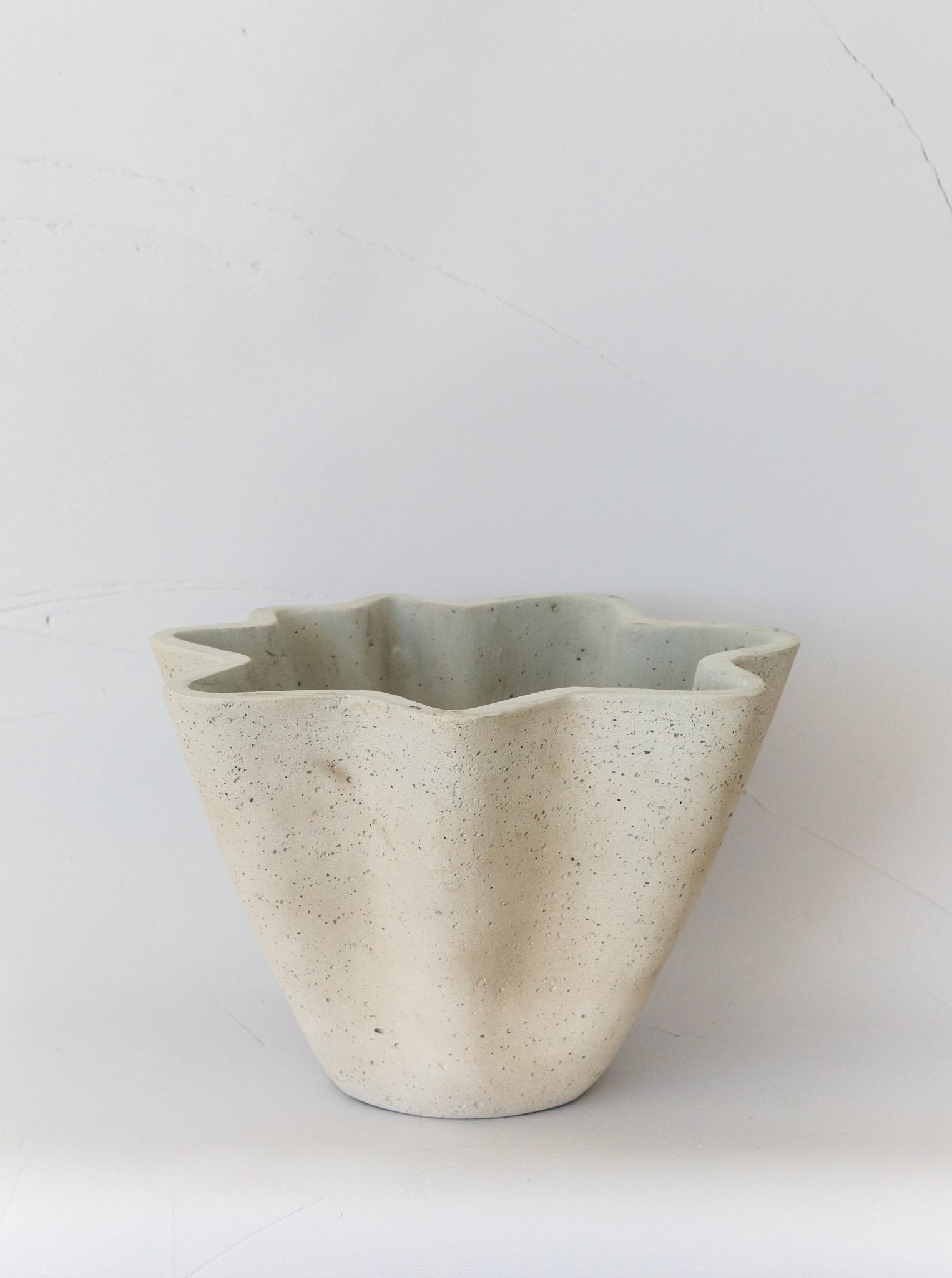 Jardinière ondulée